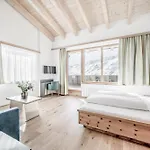 Olymp Hotel 4*