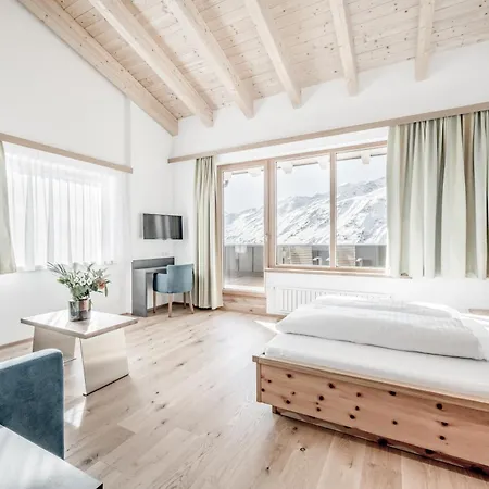 Olymp Hotell 4*